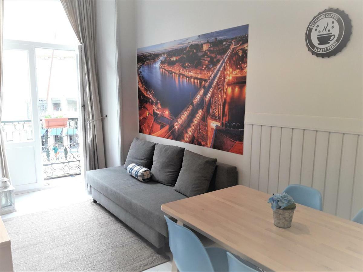 Pangsapuri 75 m² dengan 2 bilik tidur dan 1 bilik mandi peribadi di Old City Porto Luaran gambar