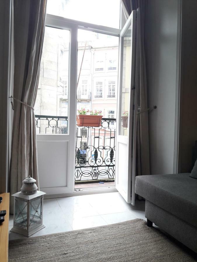 Pangsapuri 75 m² dengan 2 bilik tidur dan 1 bilik mandi peribadi di Old City Porto Luaran gambar