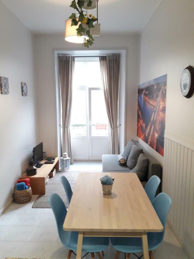 Pangsapuri 75 m² dengan 2 bilik tidur dan 1 bilik mandi peribadi di Old City Porto Luaran gambar